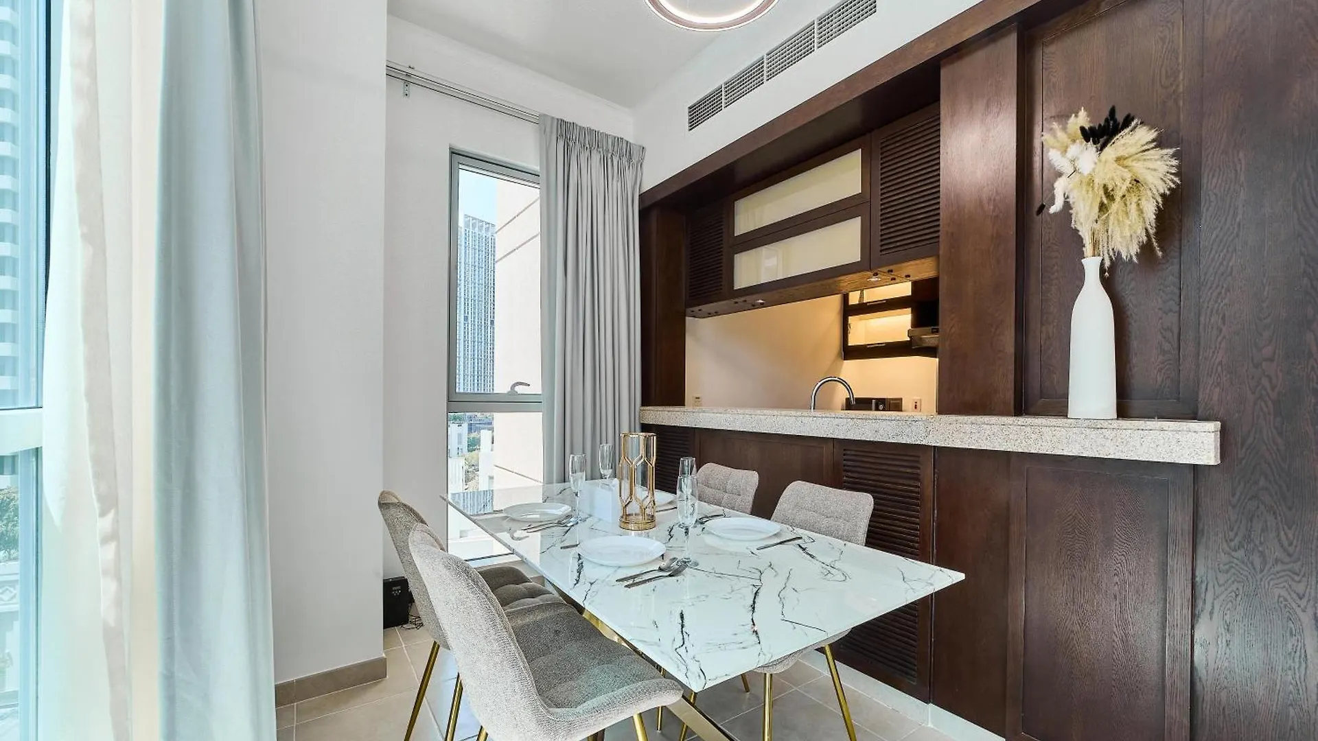 Golden Homes Burj Residences Tower 05 1Br City View Near Dubai Mall & Burj Khalifa